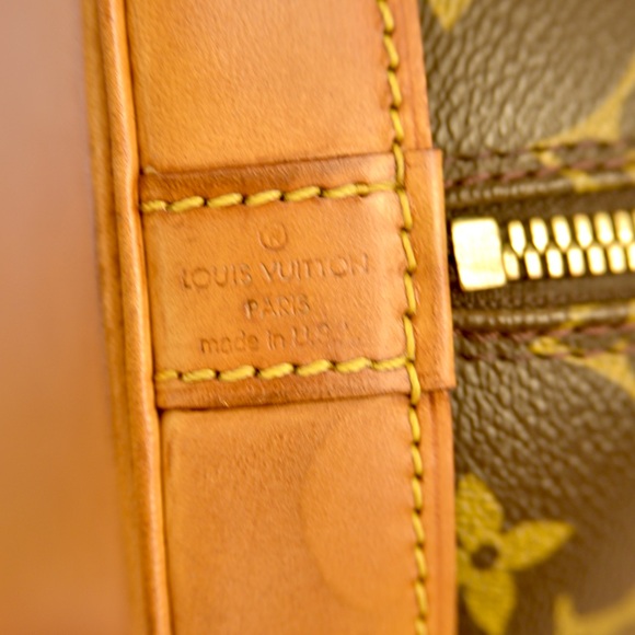 Louis Vuitton Alma PM - Picture 12 of 15